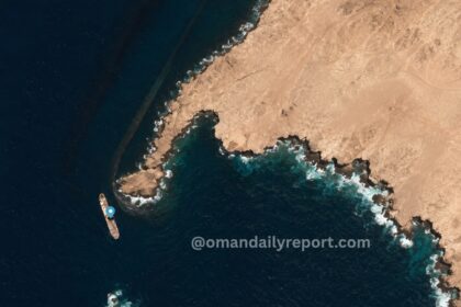 Oman Oil Slick Spreads Across 390 Sq Km as Crews Race to Contain Grounded Ship Leak